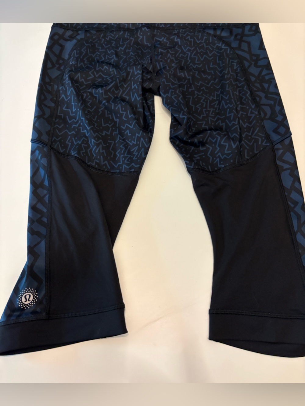 Seawheeze Lululemon What the Sport crop black/blue size 8 - Picture 4 of 5